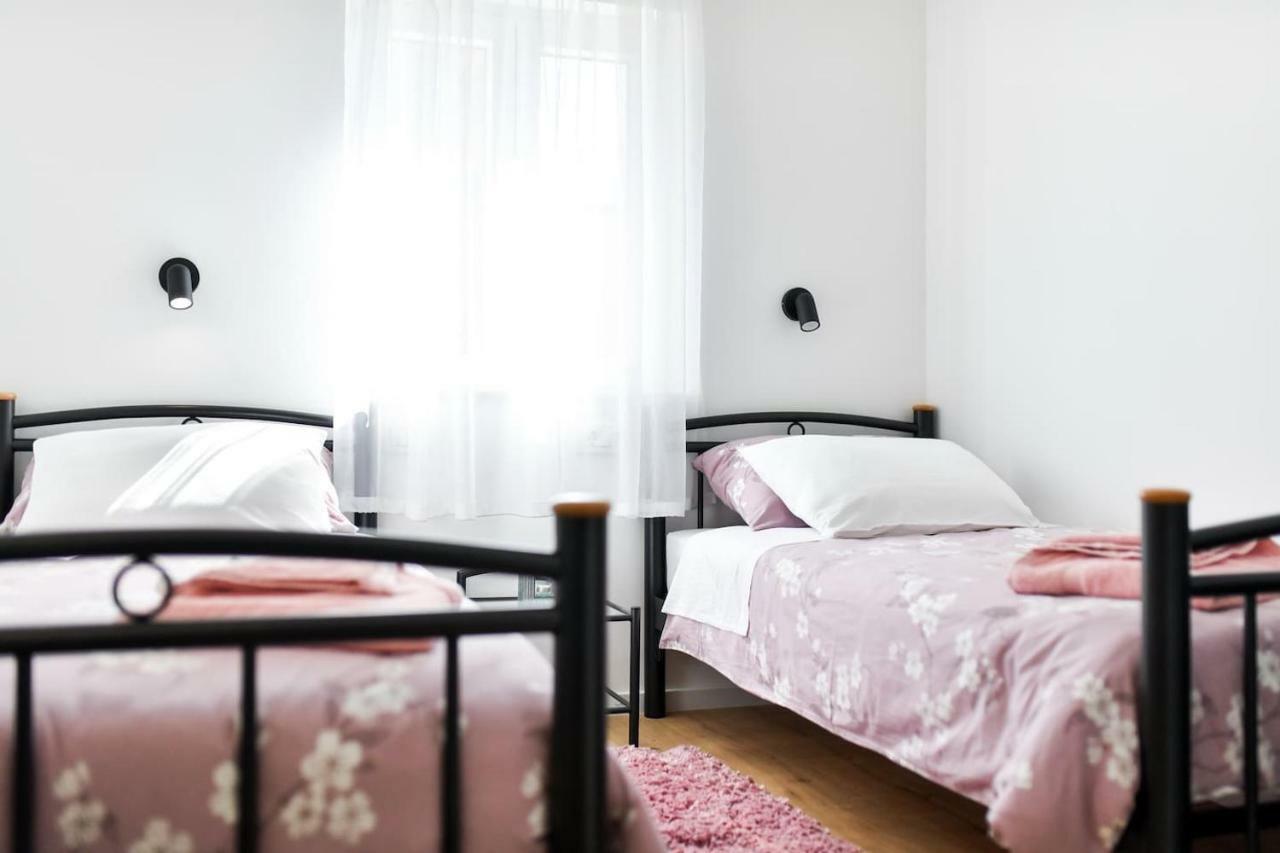 Rooms Nekic 1 Zara Esterno foto