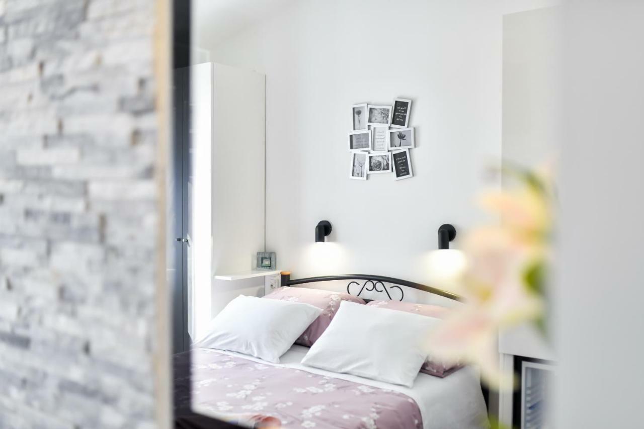 Rooms Nekic 1 Zara Esterno foto